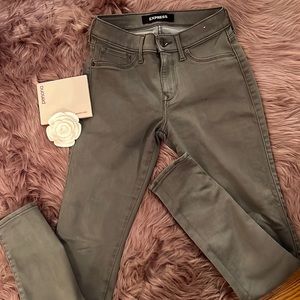 Gray legging, thick like jeans, size 2R